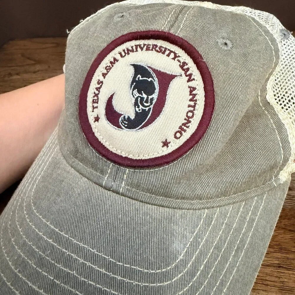 Texas A&M University at San Antonio Jaguars Trucker Cap Unisex